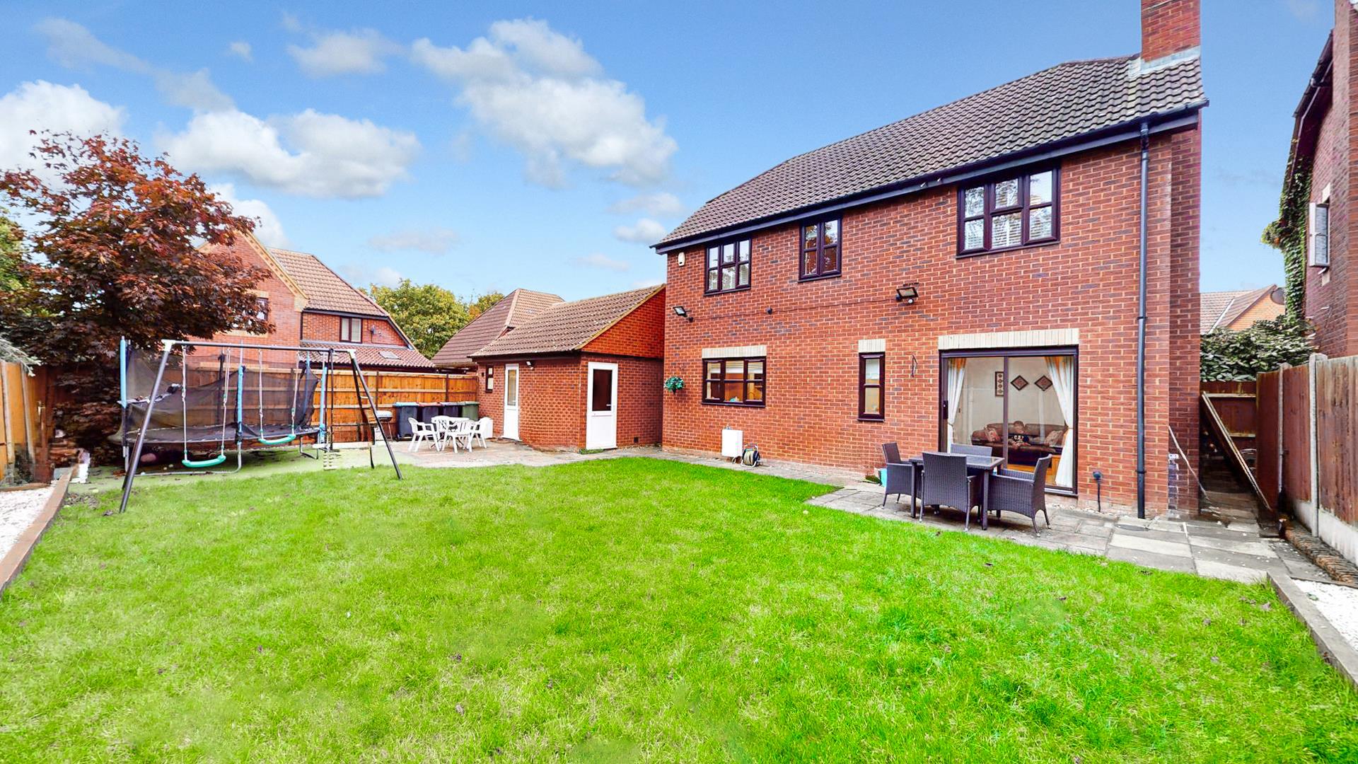 Cruickshank Grove, Crownhill, Milton Keynes